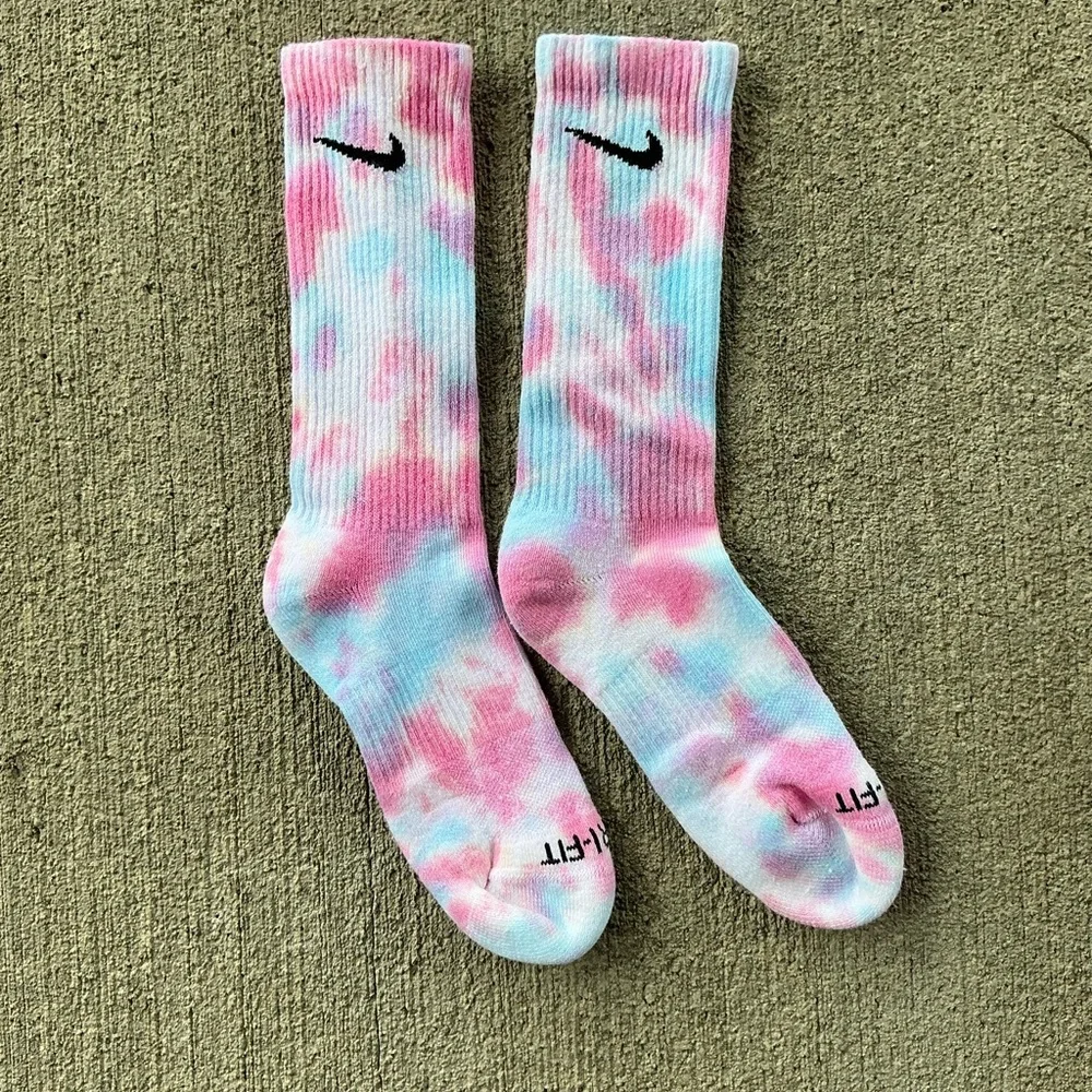 2 Nike tie dye socks. Pink & blue and purple